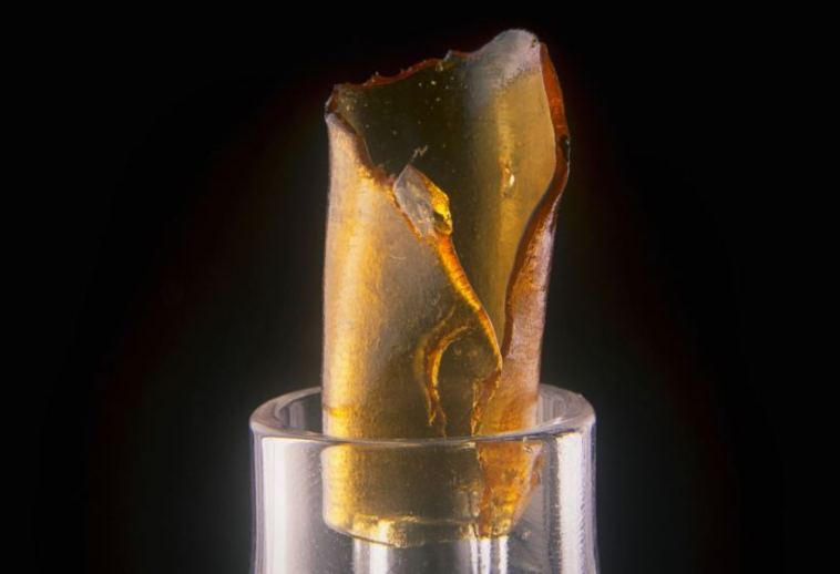 what is the best way to smoke wax without a rig