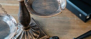 Navigating the Legal Maze: Cannabis Business Challenges