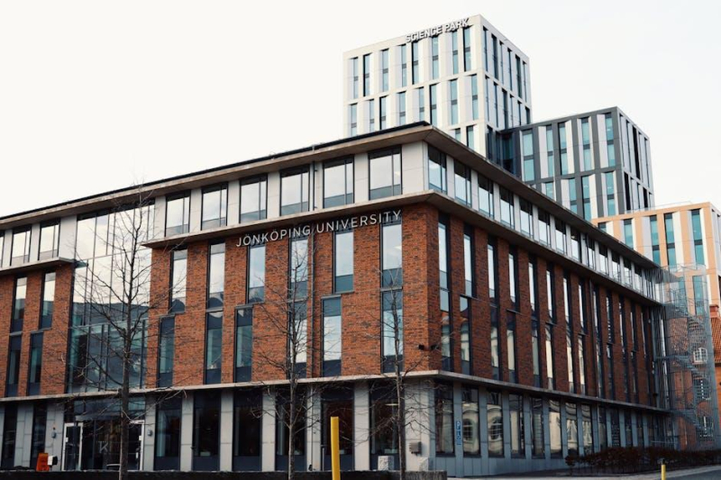 Higher Learning: Universities Embrace Cannabis Education